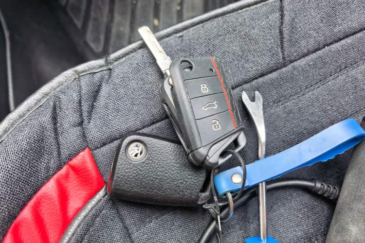 Used Skoda Octavia 2019 1.5L Automatic SmartDrive Comfort Edition China VI Standard Vehicle Key