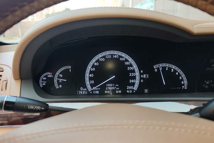 Used Mercedes-Benz S-Class 2010 S 350 L Luxury Model Instrument Cluster