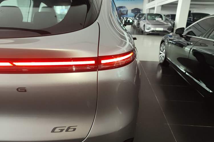 Used XPeng G6 2025 625 Long-Range Max Flagship Edition Exterior 6