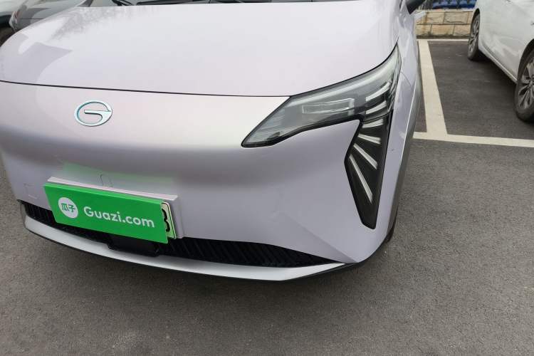 Used AION Y 2023 Younger