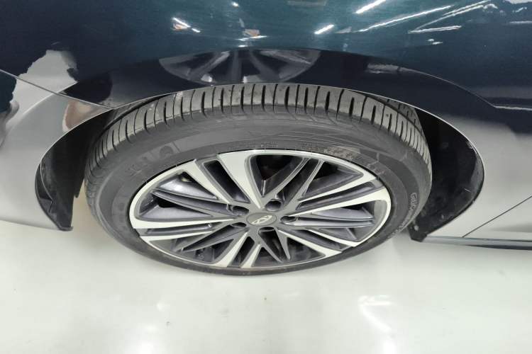 Used Chery Arrizo 8 2023 High-Performance Edition 2.0T DCT Powerfully Equipped
