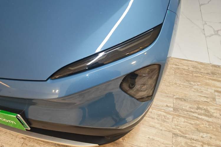 Used Nio ES7 2022 75 kWh Left Front Headlight