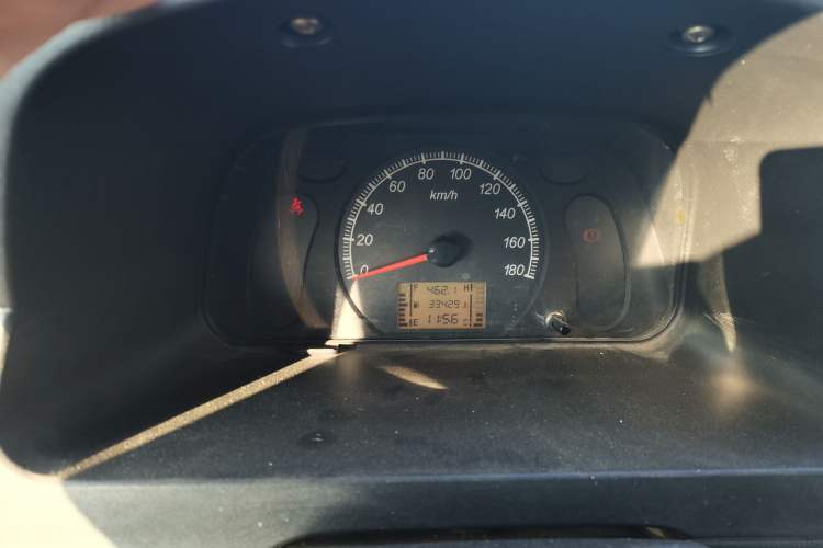 Used Wuling Zhiguang 2015 1.2L Practical LS-I Model