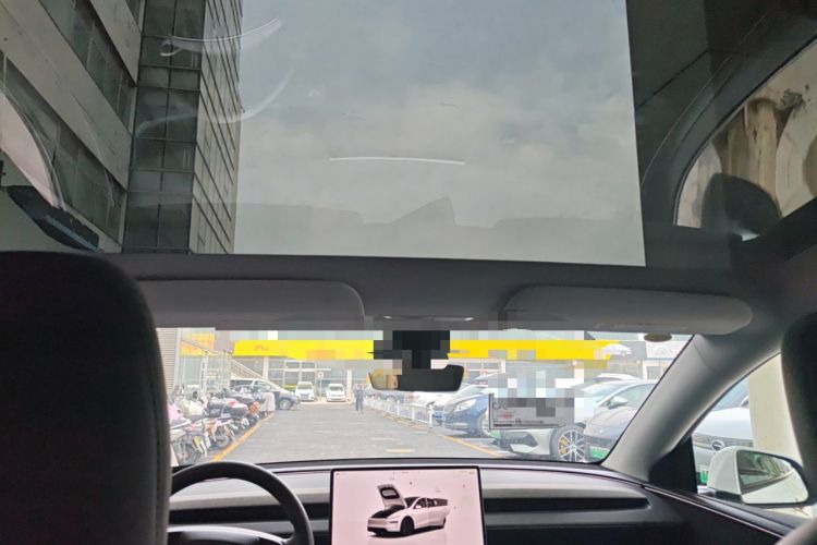 Used Tesla Model Y 2025 Rear-Wheel-Drive Version