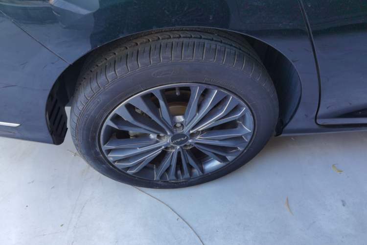 Used Dongfeng Aeolus Yixuan MAX 2023 1.5T Super-Powered Dad Edition