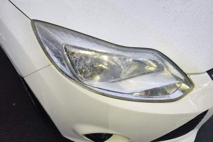 Used Ford Focus 2012 Sedan 1.6L Automatic Comfort Model
