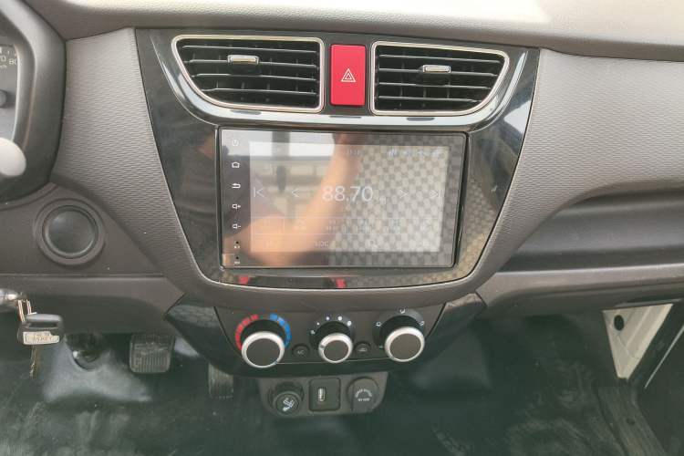 Used Foton Xiangling M New Energy 2023 M1 BYD Flatbed Cargo Box
