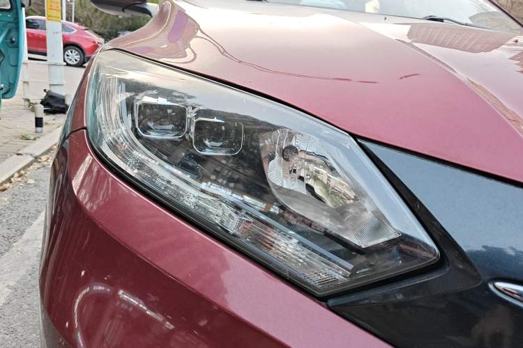 Used Honda Vezel 2015 1.8L CVT 2WD Luxury Model