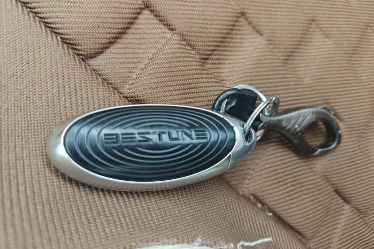 Used Bestune T77 2019 230 TID Automatic Luxury Version China VI Emission Standard
