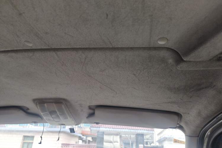 Used SAIC MAXUS Xintu V80 2014 2.5T Aoyuntong Short Wheelbase Low Roof Headliner