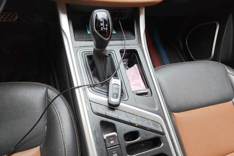 Used Geely Auto Vision X6 2018 1.4T CVT 4G Connected Flagship Edition