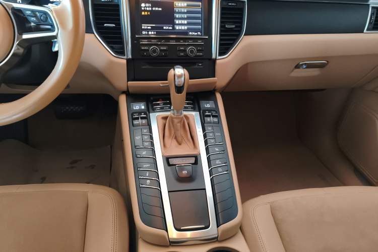 Used Porsche Macan 2014 Macan 2.0T
