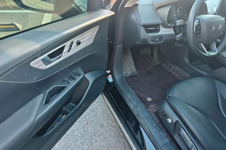 Used Hongqi E-QM5 2024 560km PLUS Driver Seat