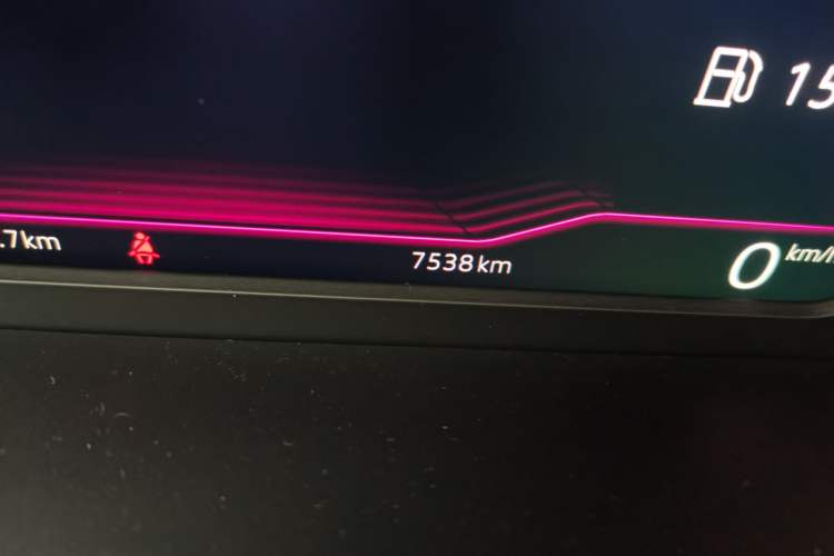 Used Volkswagen Passat 2025 Outstanding Model 380TSI Starry Dragon Glorious Edition
