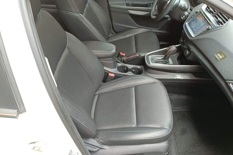 Used Ford Escort 2017 Happiness Edition 1.5L Automatic Fashion Version