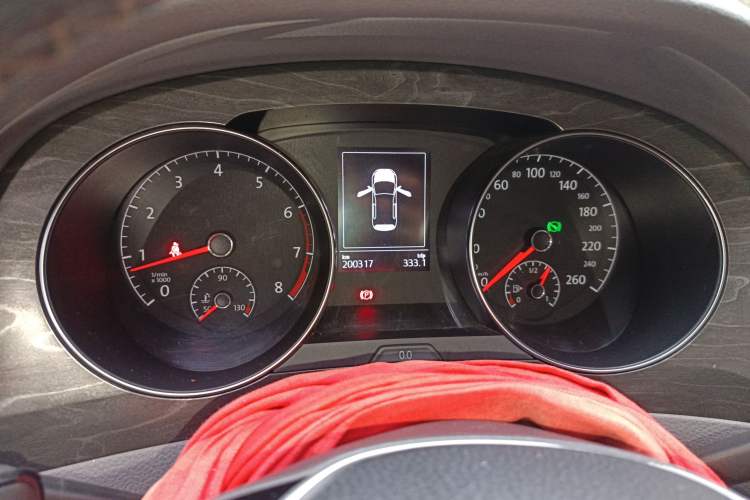 Used Volkswagen Golf Sportsvan 2016 230TSI Automatic Luxury Version
