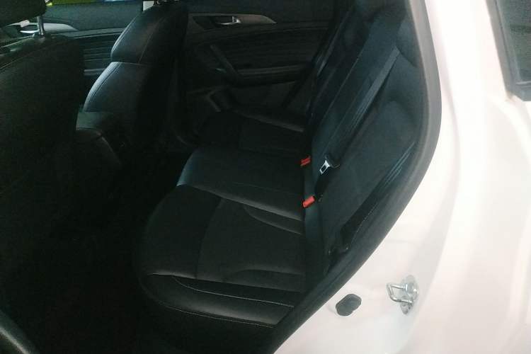 Used CHANGAN CS35PLUS 2021 Honor Million Edition 1.6L Manual Luxury Model
