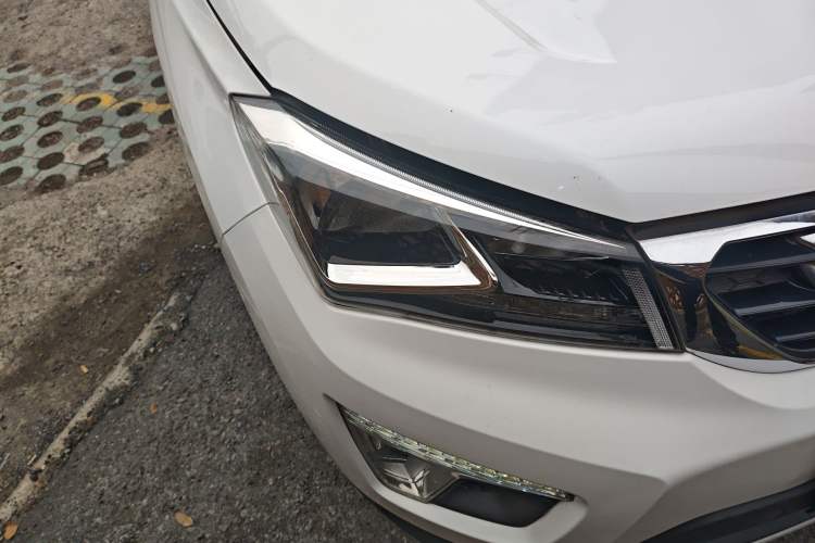 Used CHANGAN CS15 2016 1.5L Manual Fashion Edition
