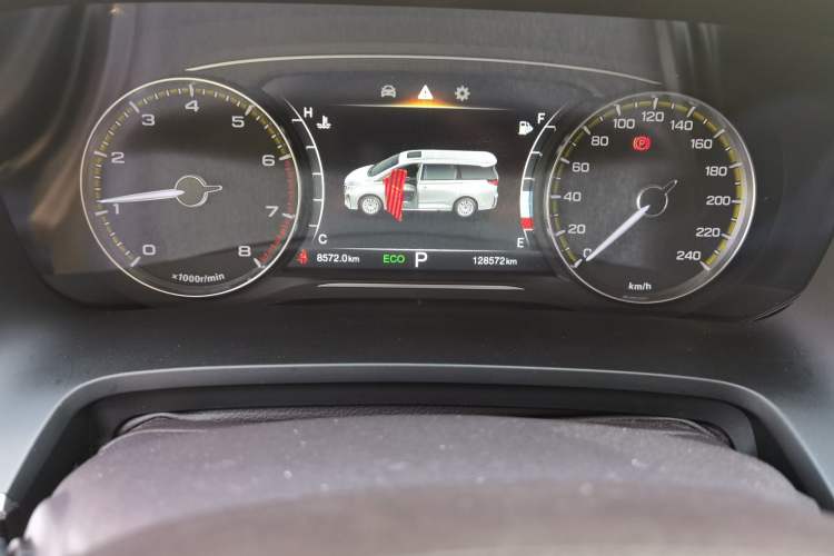 Used GAC Trumpchi M8 2021 Lingxiu Series 390T Deluxe Edition Odometer Close Up