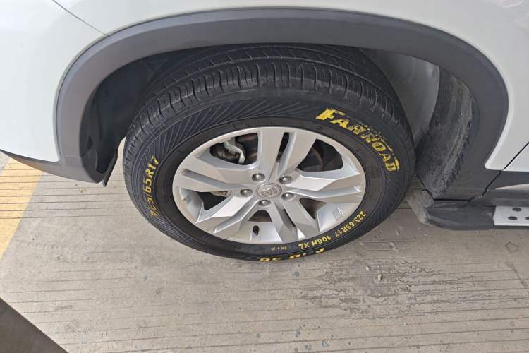 Used CHANGAN CS75 2017 Shangkui Edition 1.5T Automatic Fengxiang Model Left Front Wheel Hub