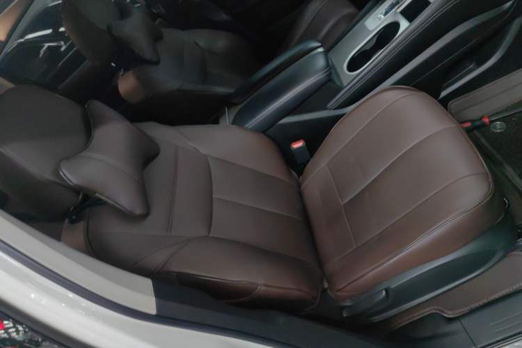 Used Nissan Murano 2021 2.5L XE Two-Wheel Drive Elite Edition Right Front Seat