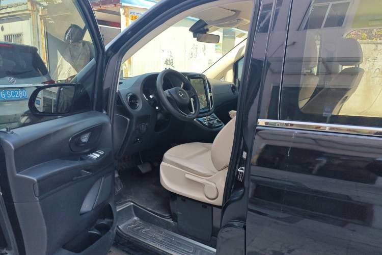 Used Mercedes-Benz Vito 2021 2.0T Elite Version 7 Seats