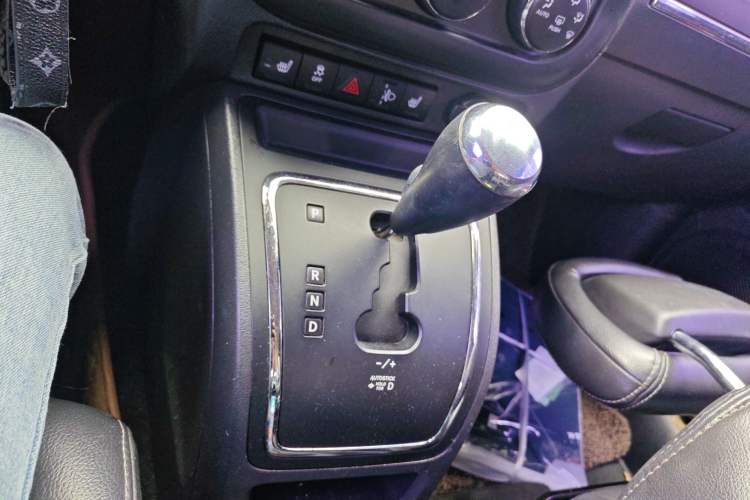 Used Jeep Compass 2013 2.0L two-wheel drive luxury version
