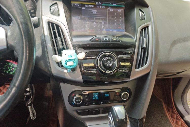 Used Ford Focus 2012 Sedan 1.6L Automatic Fashion Edition Audio And AC Panel