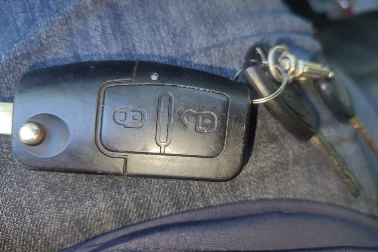 Used Foton Scenic G7 New Energy 2022 Van Long Wheelbase High Roof 5-Seater Equipped with CATL 50.23 kWh Battery
