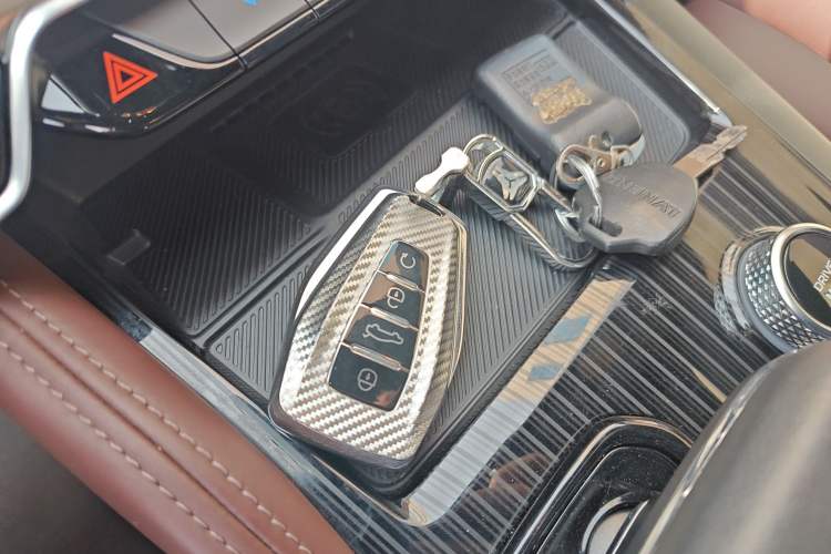 Used Geely Auto Monjaro L 2024 2.0TD High-Power Automatic Two-Wheel Drive Yunqi Version