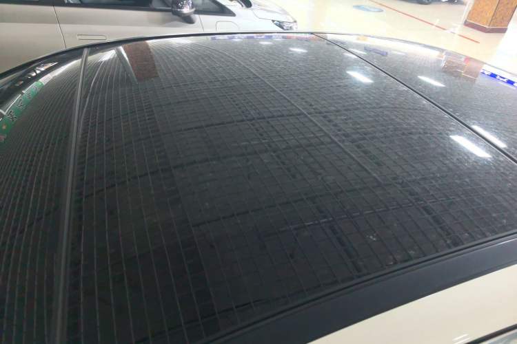 Used Mercedes-Benz E-Class 2019 E 300 L Sporty and Stylish Model Roof