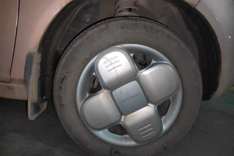 Used Geely Galaxy Panda 2023 Panda Mini 200km Endurance Bear Right Front Wheel Hub