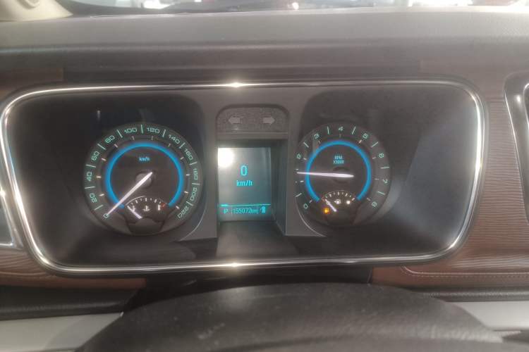 Used Buick GL8 2015 2.4L Luxury Business Premium Edition