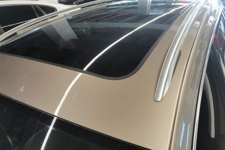 Used Volkswagen Golf Sportsvan 2018 230TSI Automatic Luxury Model