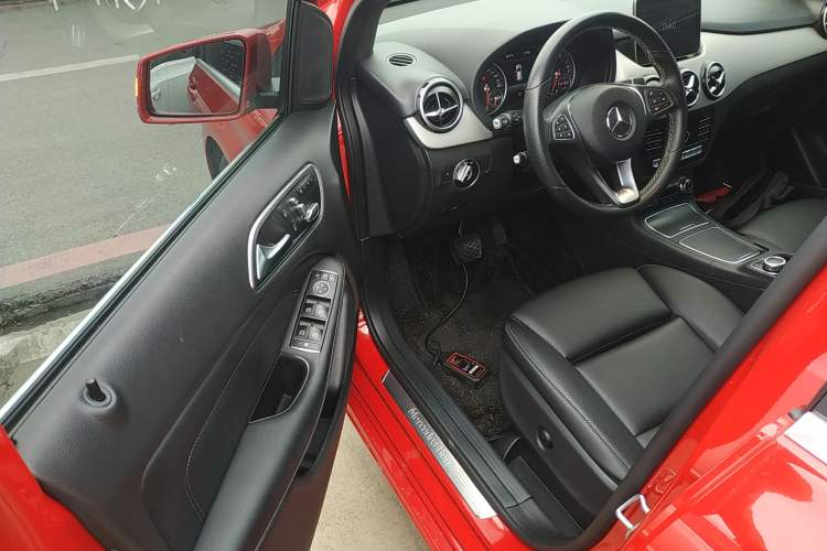 Used Mercedes-Benz B-Class 2019 B 200 Fashion Model Driver Seat