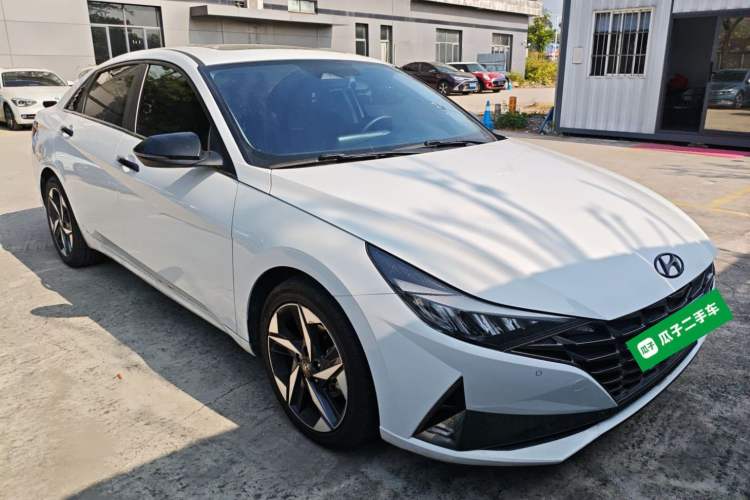 Used Hyundai Elantra 2022 1.5L CVT LUX Prestige Edition