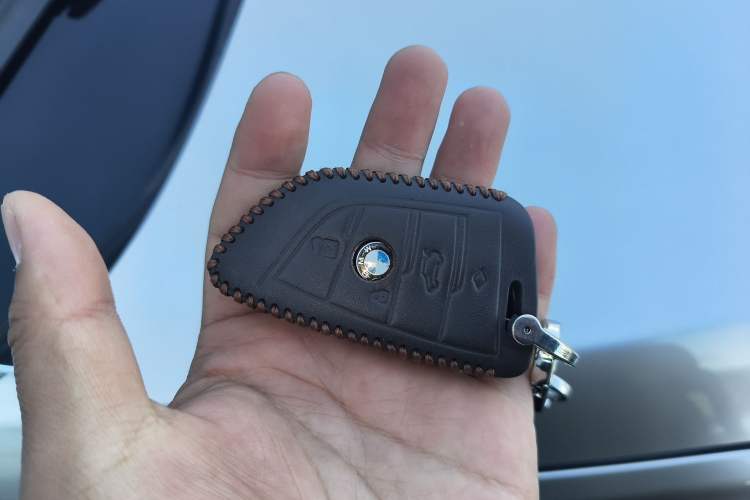 Used BMW 5 Series 2013 535Li Leading Model
