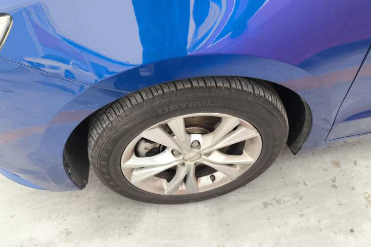 Used Geely Auto Emgrand GT 2020 Revised 1.8T Navigation Edition Left Front Wheel Hub