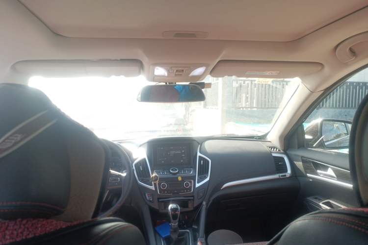 Used Dongfeng Aeolus AX7 2016 1.4T Manual Zhuyue Model Headliner