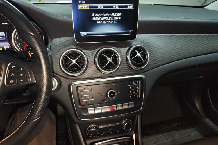 Used Mercedes-Benz GLA 2018 GLA 200 Fashion Model Audio And AC Panel