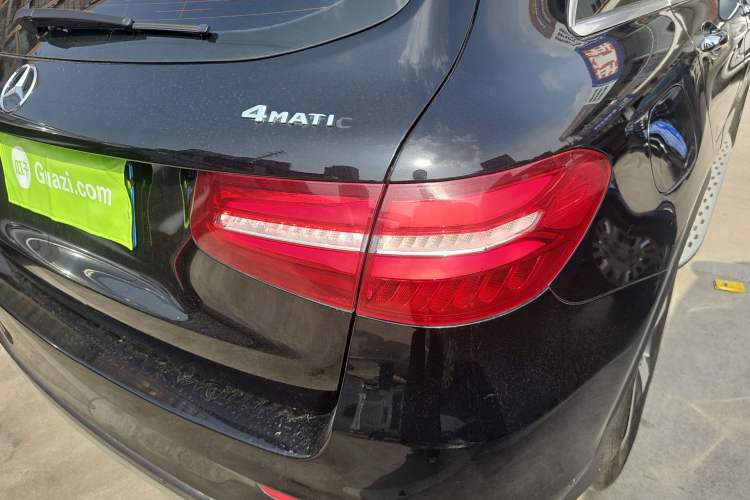 Used Mercedes-Benz GLC 2019 Facelift GLC 260 L 4MATIC Luxury Model
