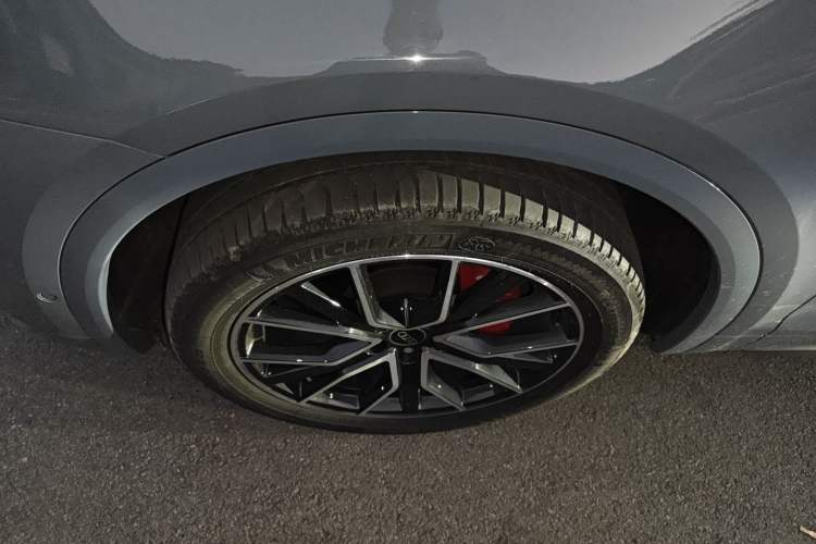 Used Audi Q5L Sportback 2022 Restyled 40 TFSI RS Kit Performance Version
