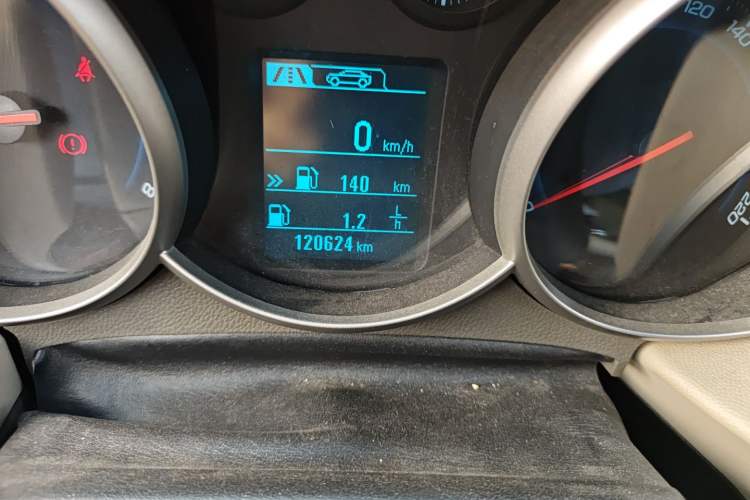 Used Chevrolet Cruze 2015 1.5L Classic SL MT
