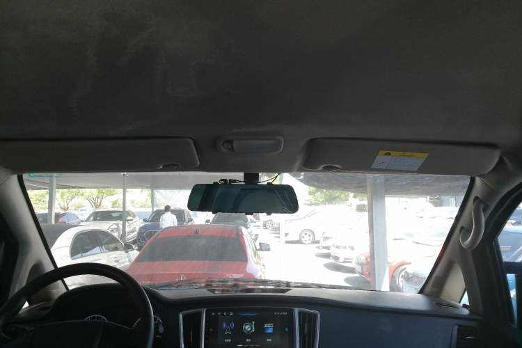 Used FORTHING Lingzhi 2022 M5L 2.0L Utility Model 7 Seats