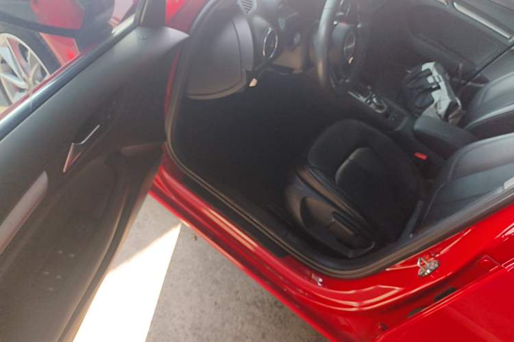 Used Audi A3 2017 Sportback 35 TFSI Ambition Edition Driver Seat