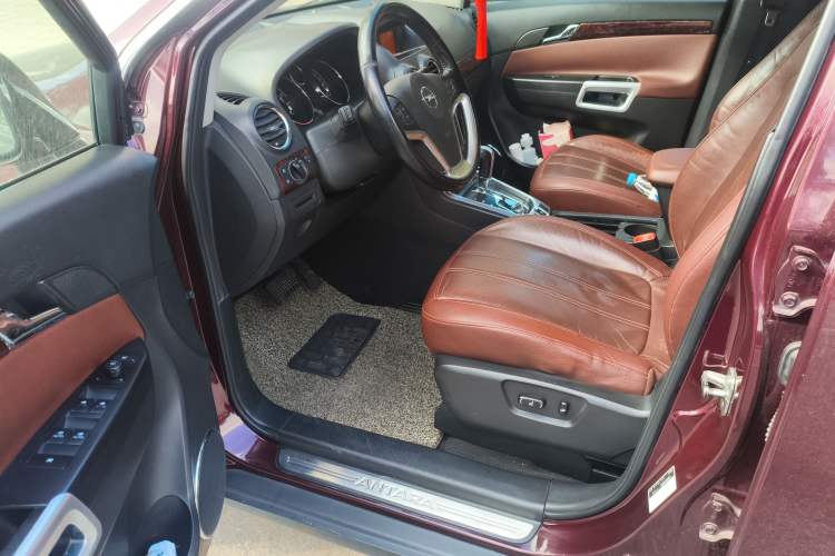 Used Opel Antara 2013 2.4L 4x4 Luxury Edition
