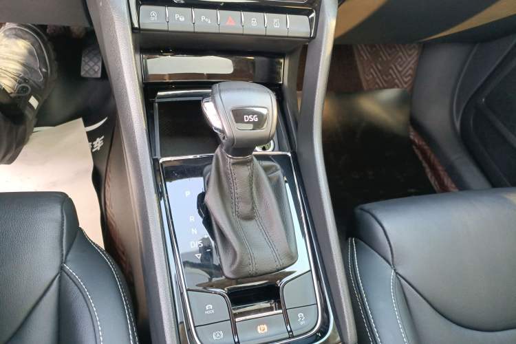 Used Skoda Kodiaq 2021 TSI330 5-Seater Two-Wheel-Drive Luxury Plus Edition
