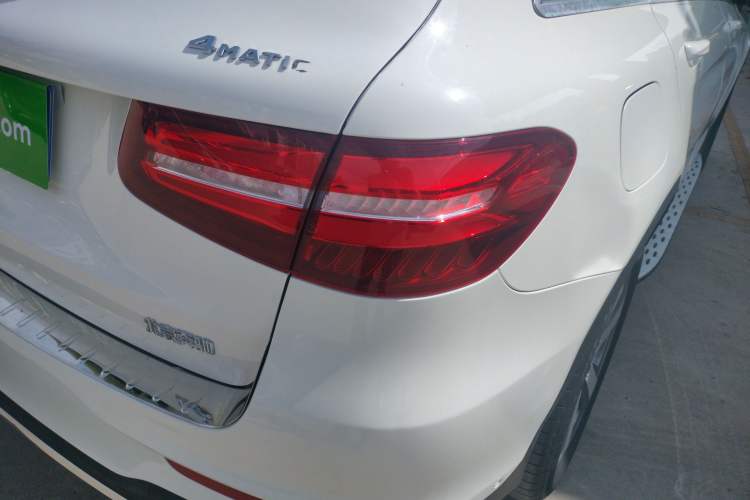 Used Mercedes-Benz GLC 2017 GLC 260 4MATIC Luxury Model