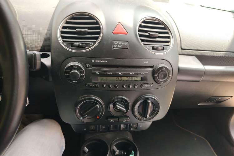 Used Volkswagen Beetle 2010 1.8T BlackOrange Luxury Edition
