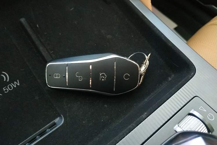 Used BYD Song L DM-i 2024 112 km Beyond Edition